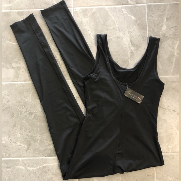 Brand New Fashion Nova Nova Boost Jumpsuit - Picture 5 of 12
